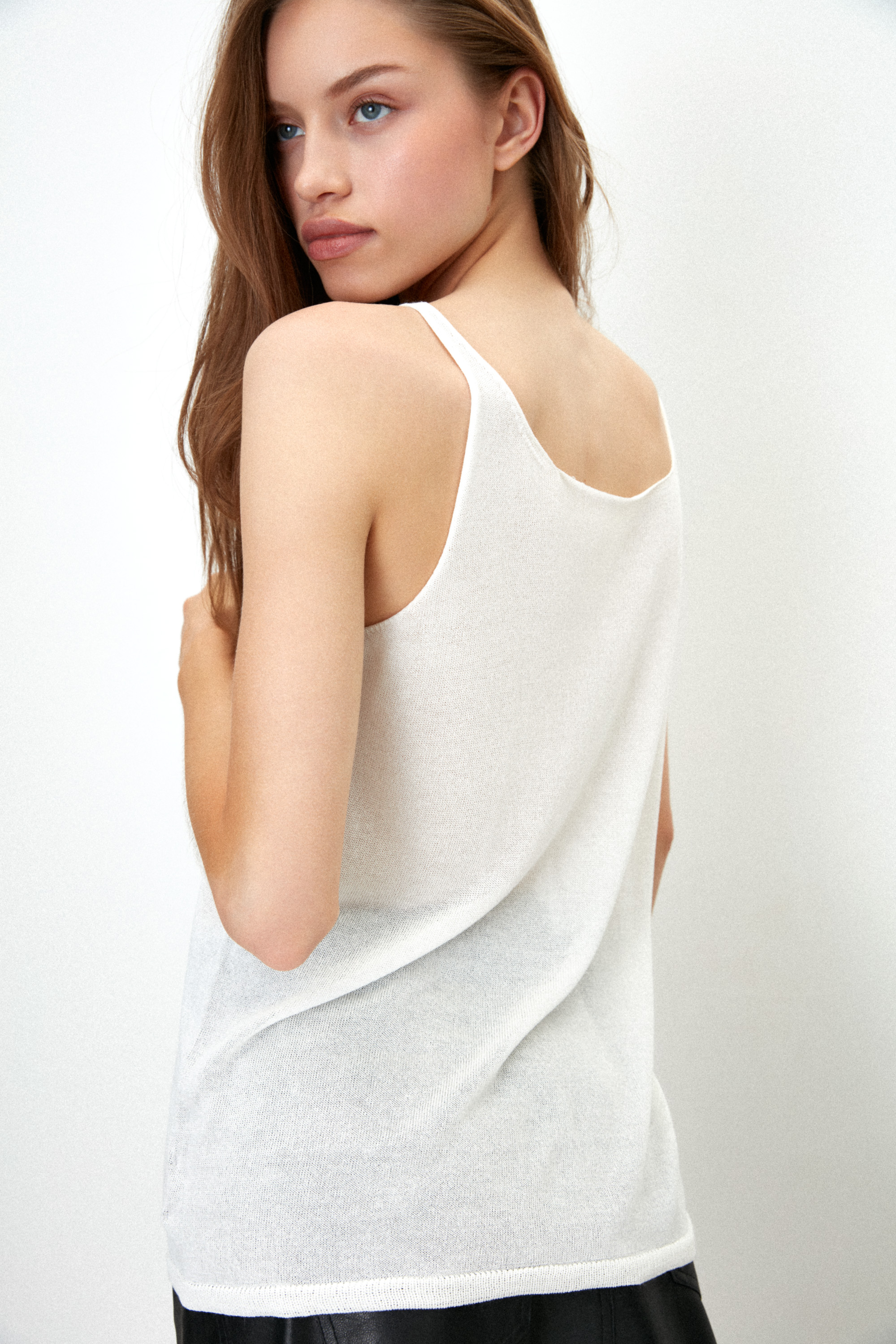 Tank top 689-02 White from BRUSNiKA