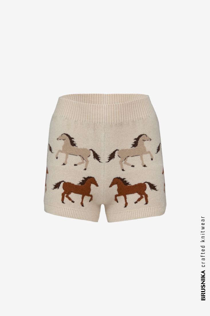 shorts 4370-45 Beige from BRUSNiKA