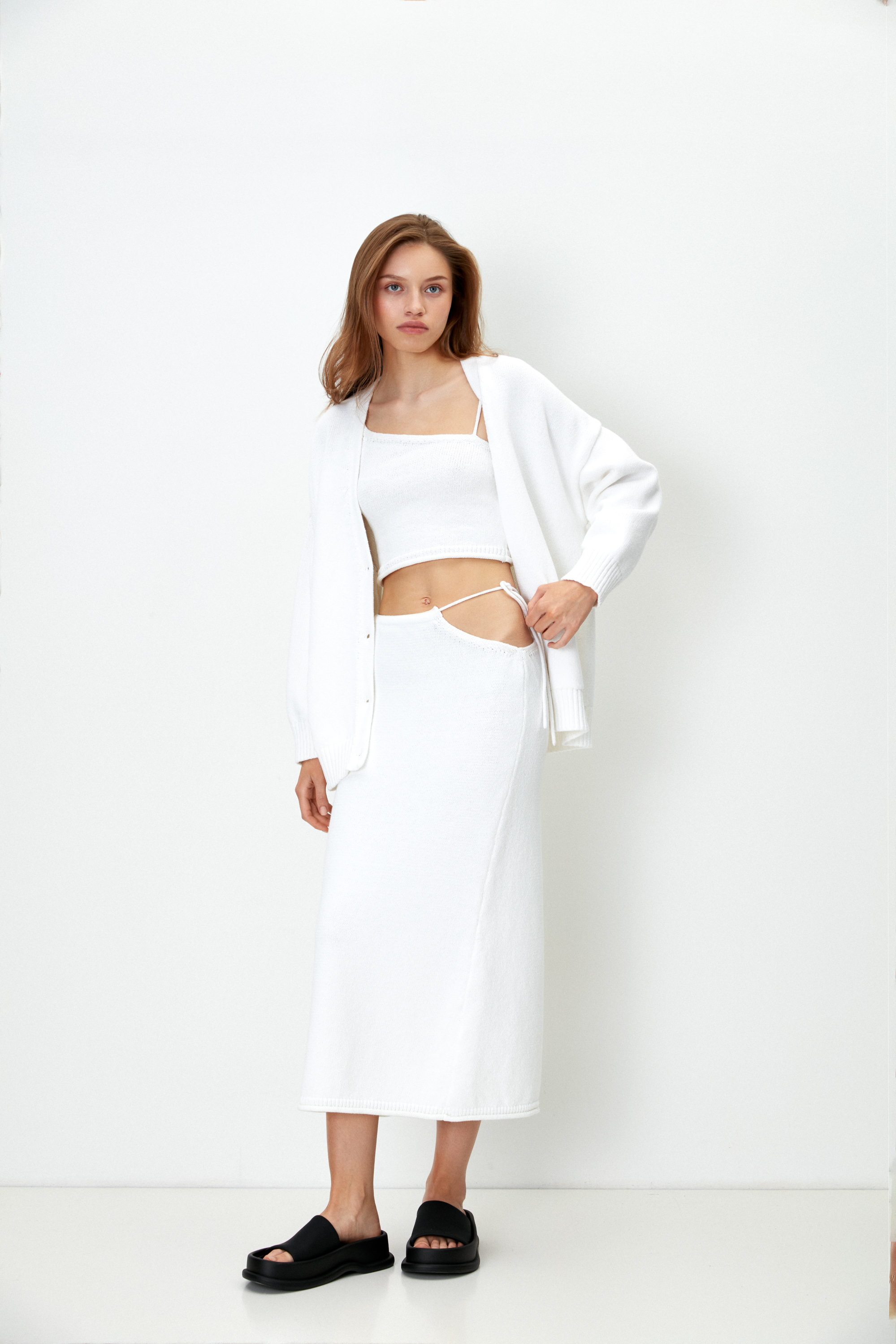 Skirt 4580-02 White from BRUSNiKA