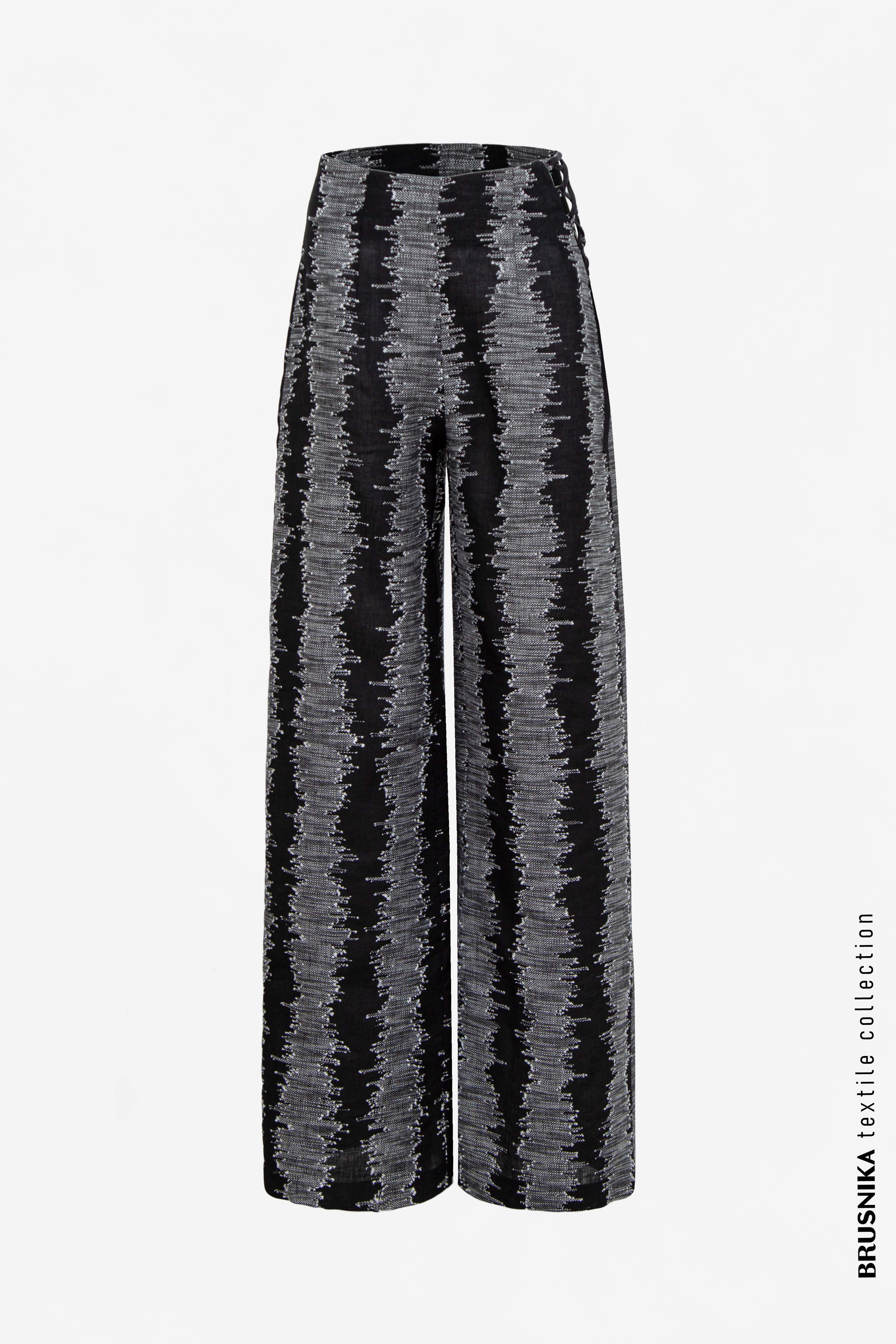 Trousers 4032-01 Black from BRUSNiKA