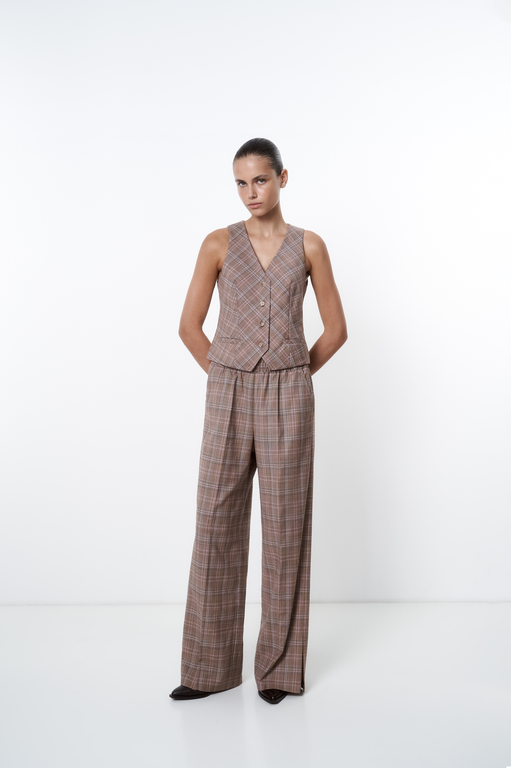 Trousers 4202-15 Brown from BRUSNiKA