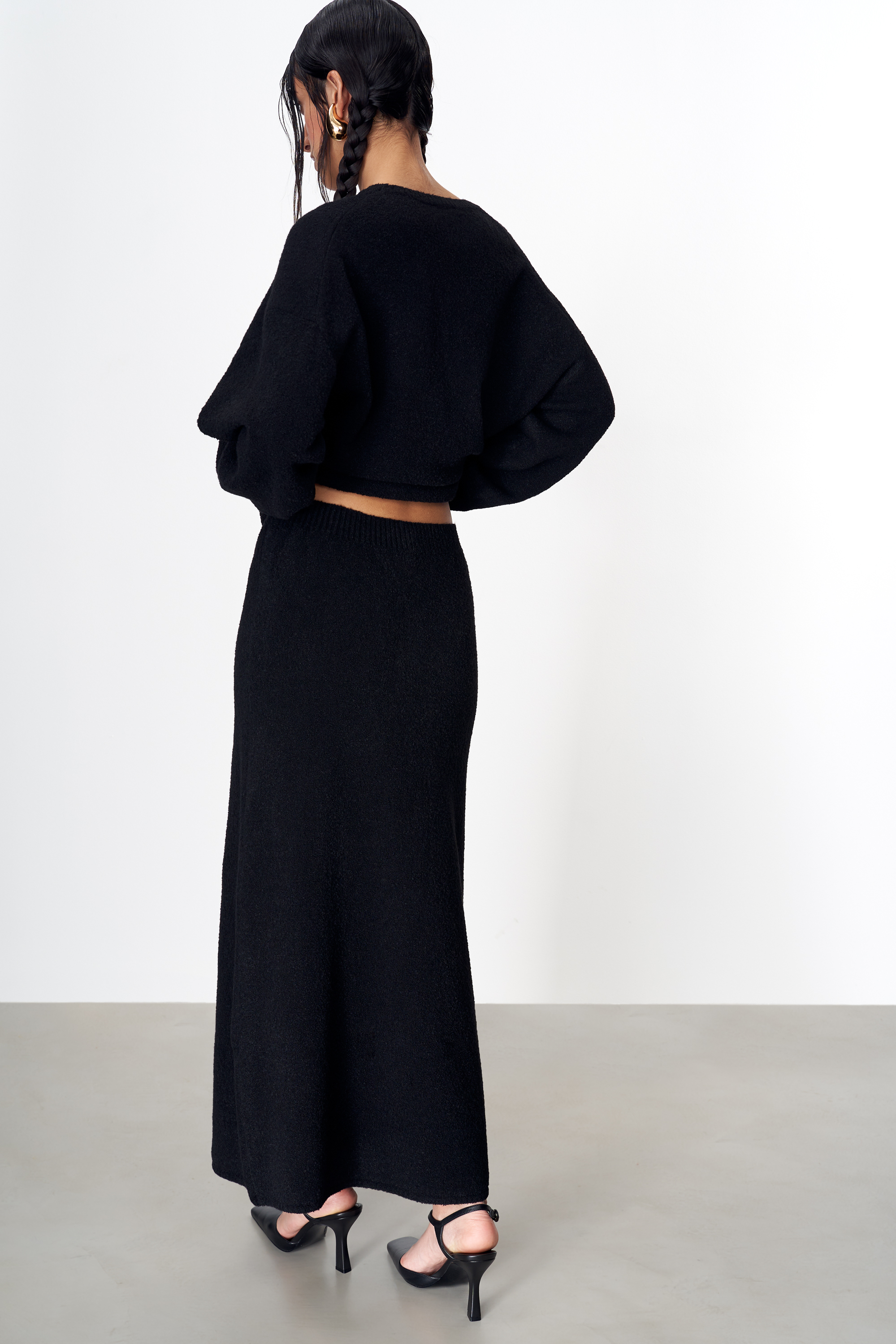 Skirt 4914-01 Black from BRUSNiKA