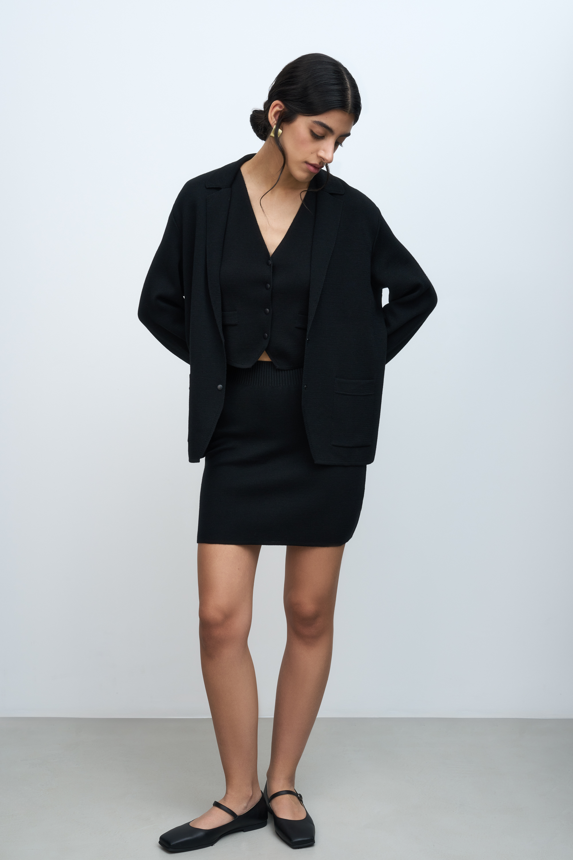 Skirt 4372-01 Black from BRUSNiKA