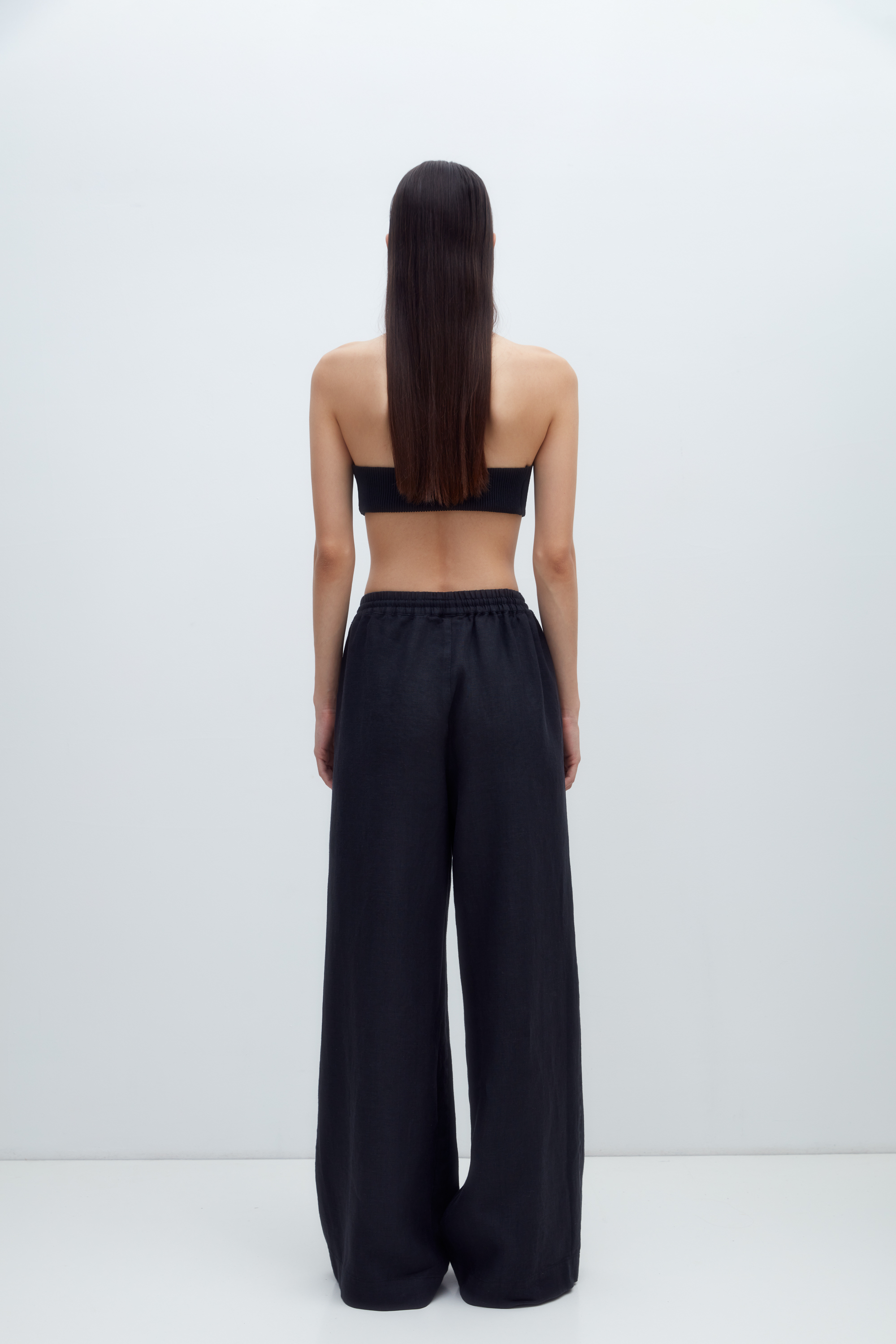 Trousers 4676-01 Black from BRUSNiKA