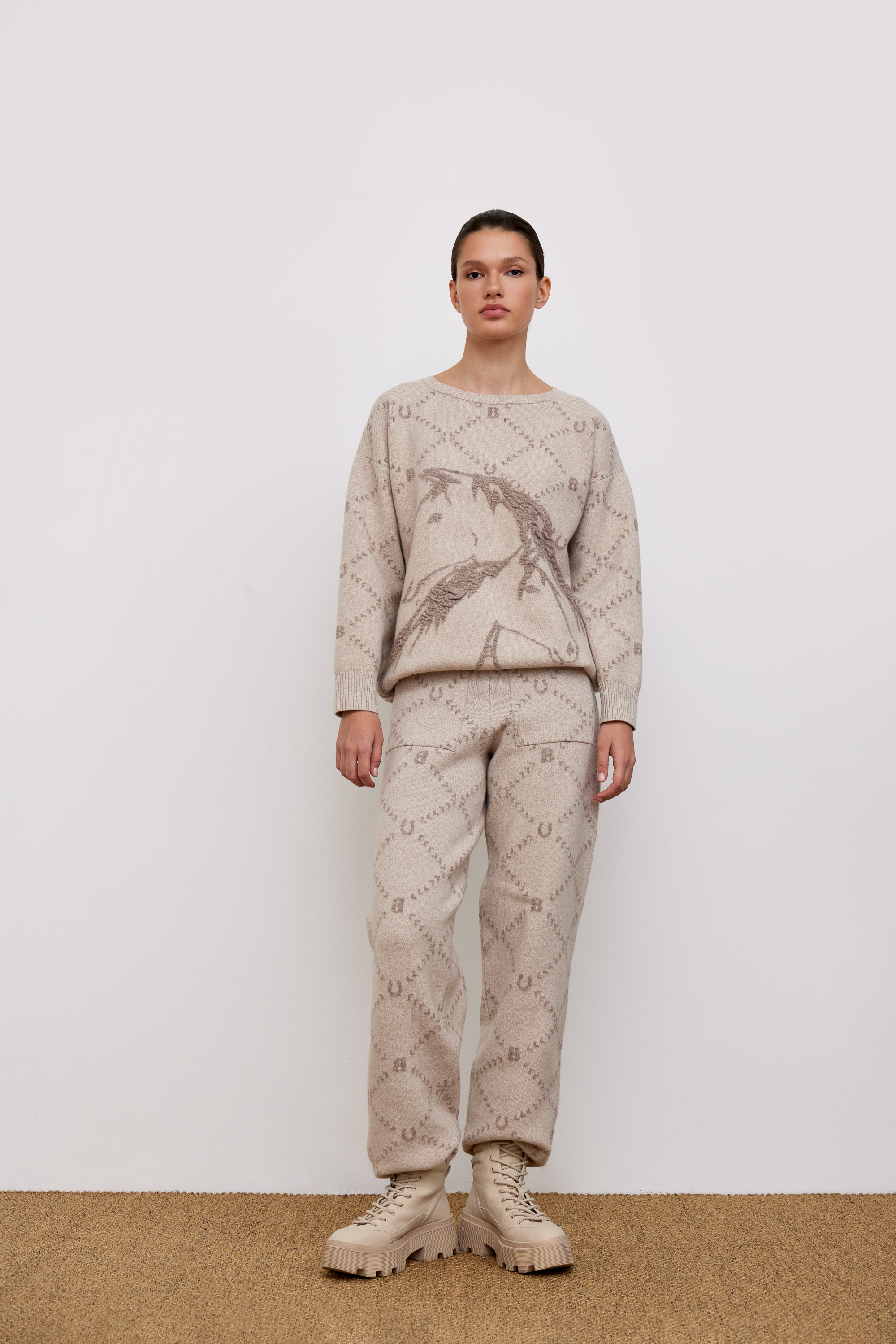 Trousers 4322-45 Beige from BRUSNiKA