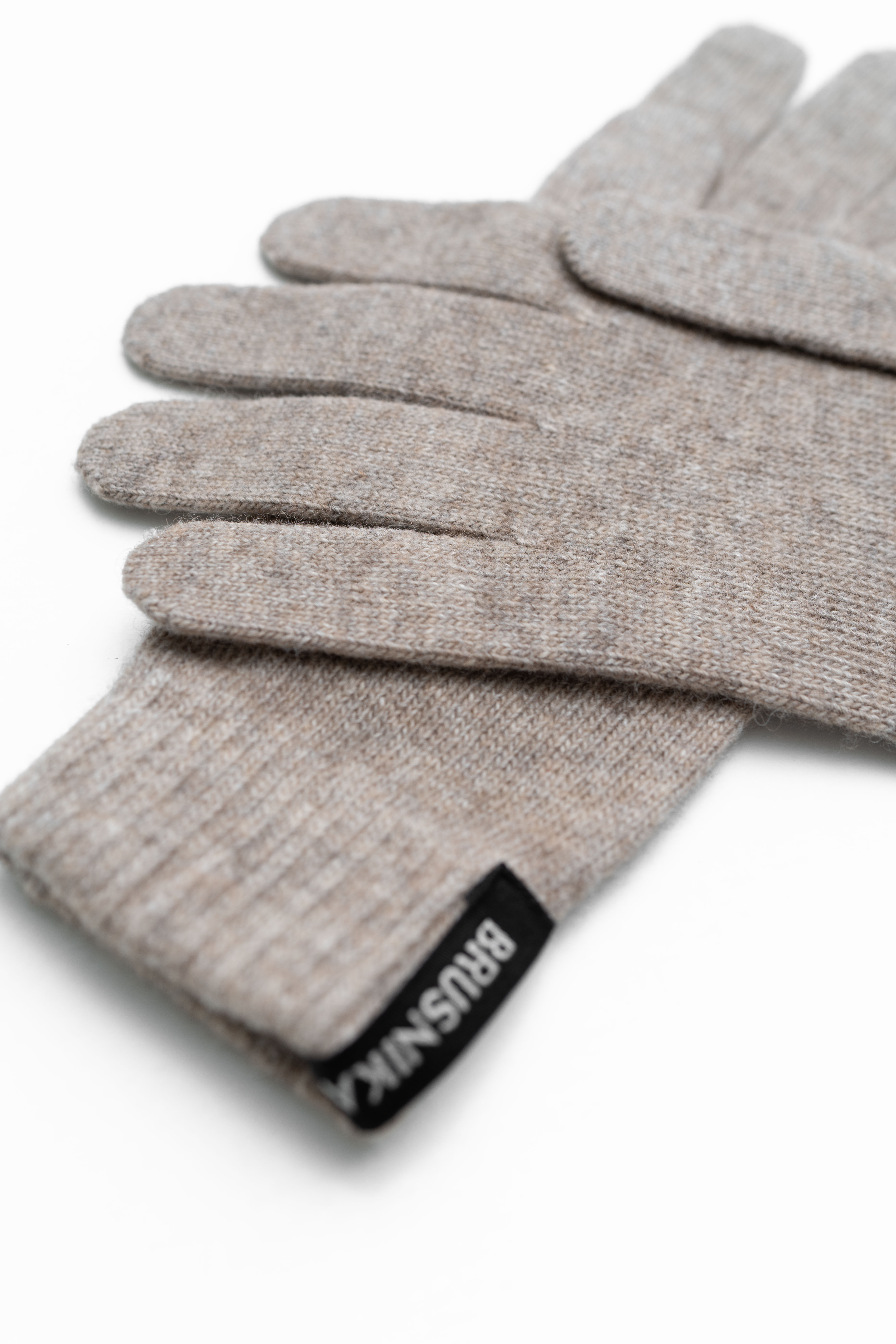 Gloves 3703-34 Dark beige from BRUSNiKA