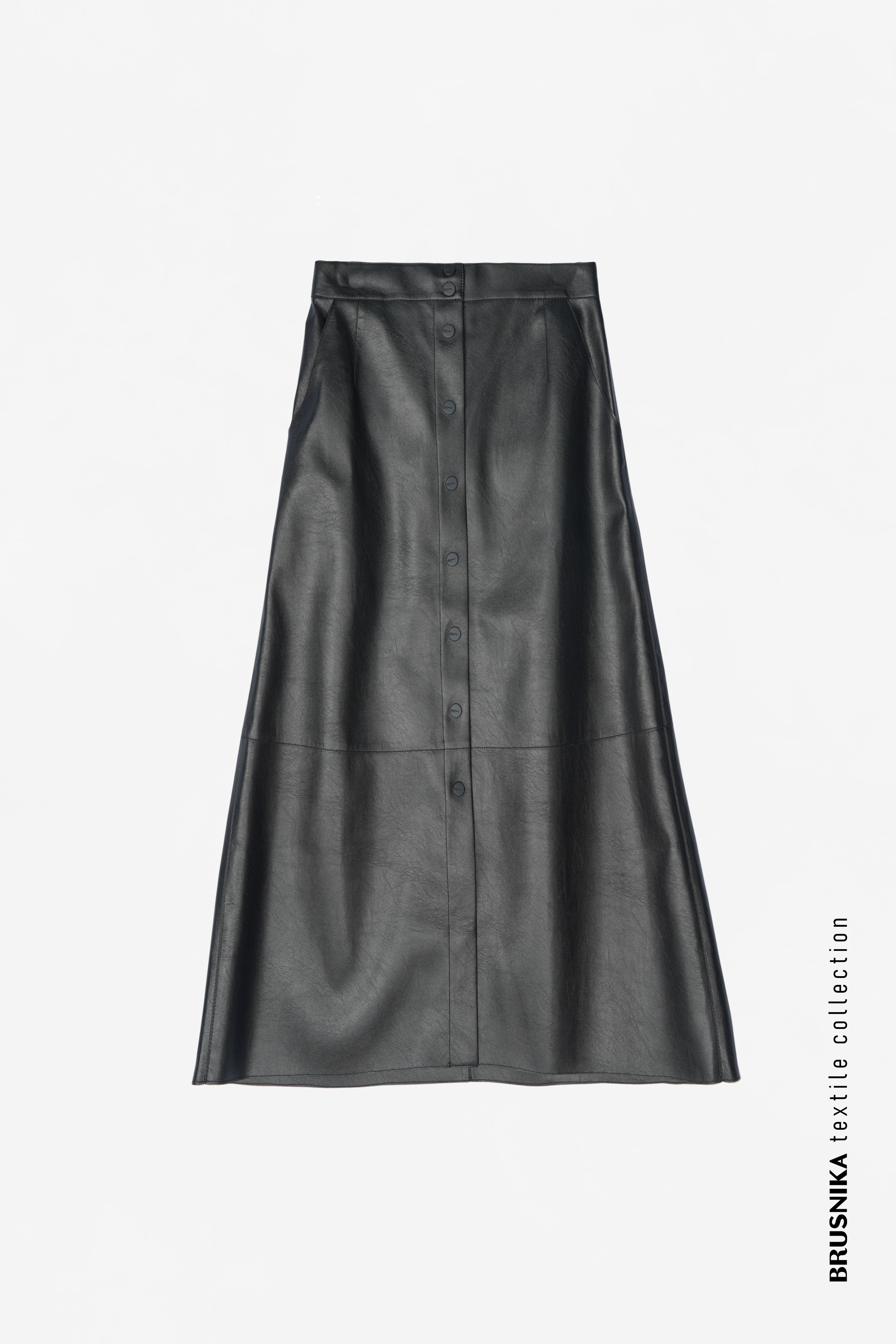 Skirt 2374-01 Black from BRUSNiKA
