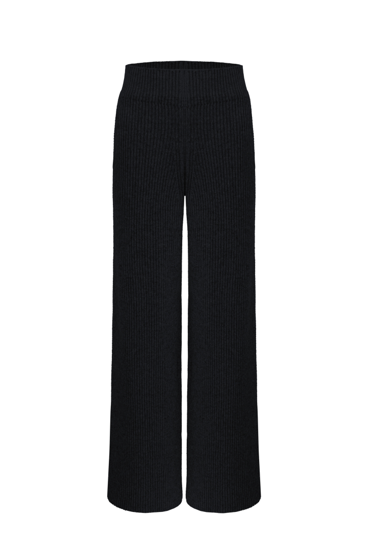 Trousers 4931-01 Black from BRUSNiKA