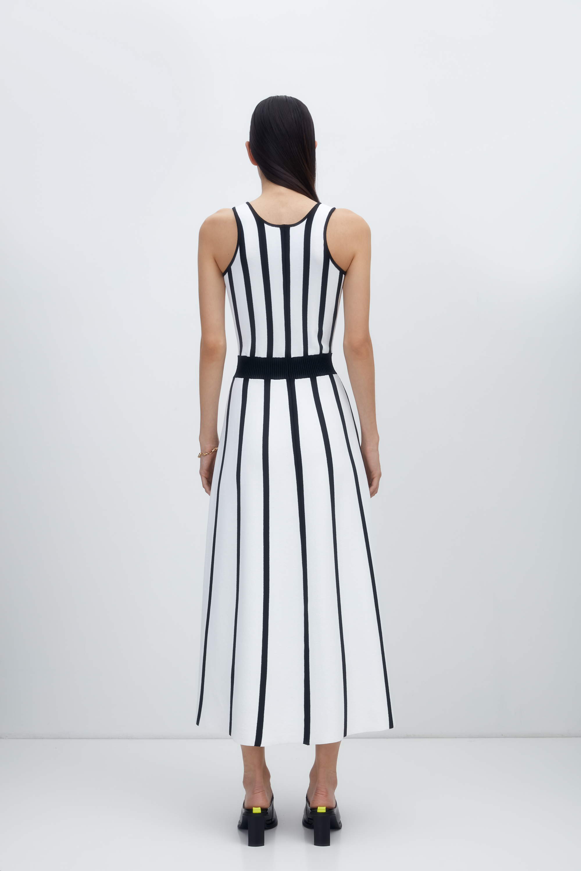 Dress 4736-74 White/black from BRUSNiKA