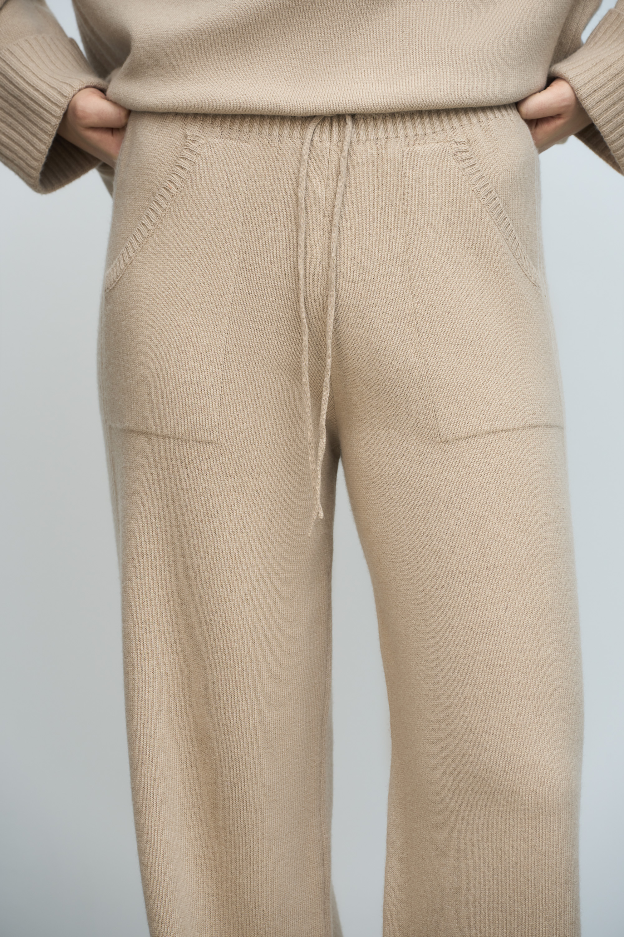 Trousers 4282-03 beige from BRUSNiKA