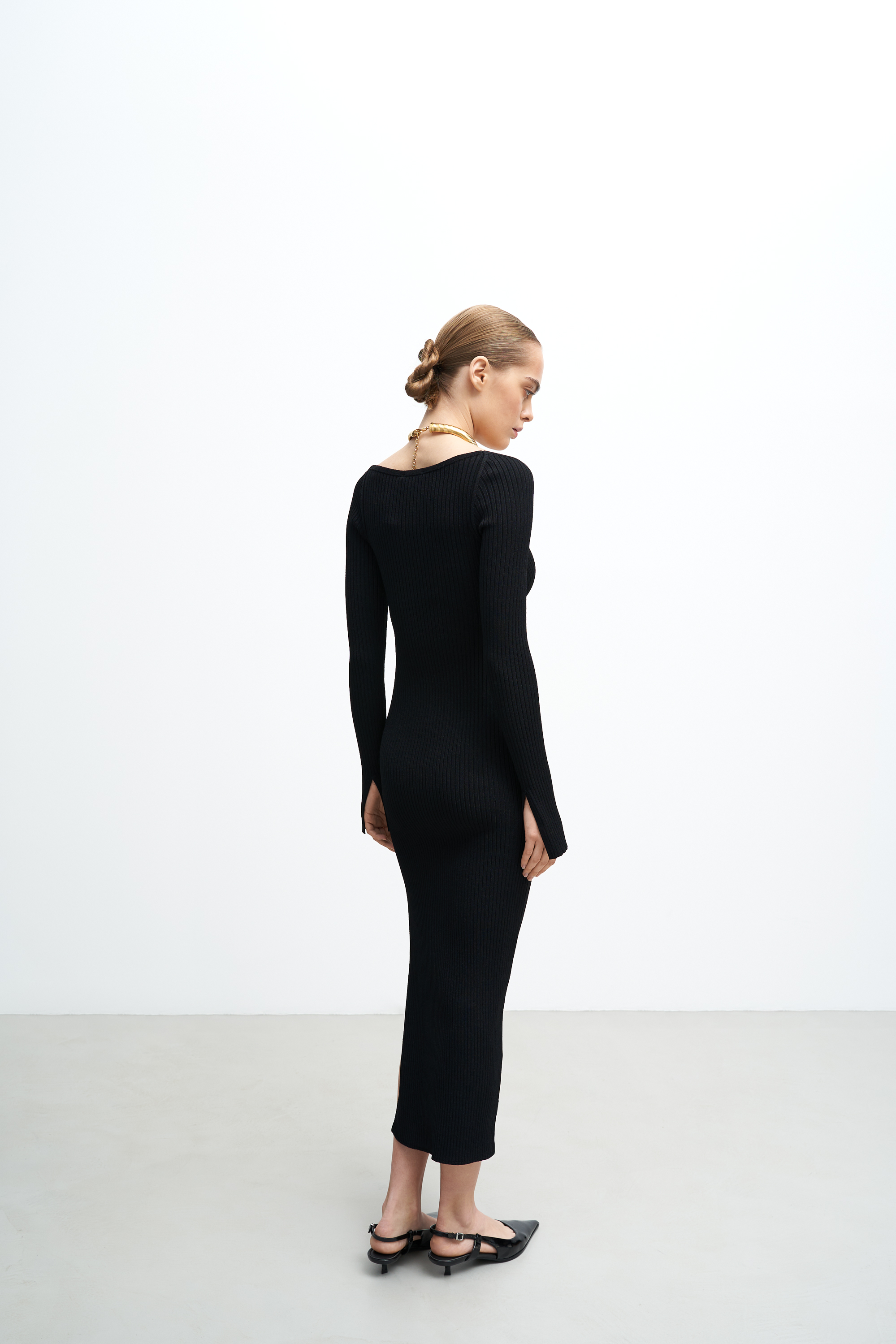 Dress 3695-01 Black from BRUSNiKA