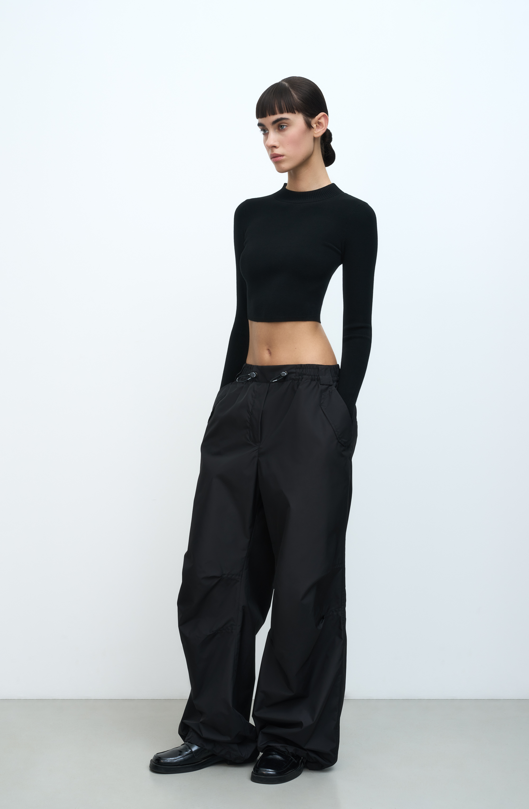 Trousers 4748-01 Black from BRUSNiKA